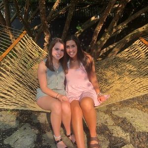 Meet your Posher, Lydia